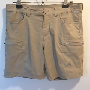 Eddie Bauer Guide Pro Shorts Lt Khaki - size 12